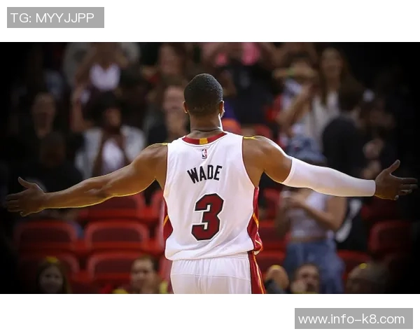 热火首节狂轰53分却遭黄蜂次节逆袭半场仅领先3分 热火首节狂轰53分却遭黄蜂次节逆袭半场仅领先3分